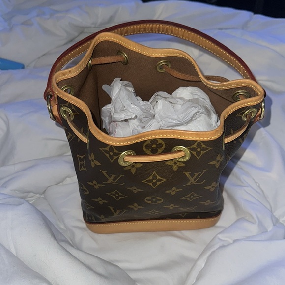Louis Vuitton Monogram Mini Noe Hand Bag - Picture 5 of 14